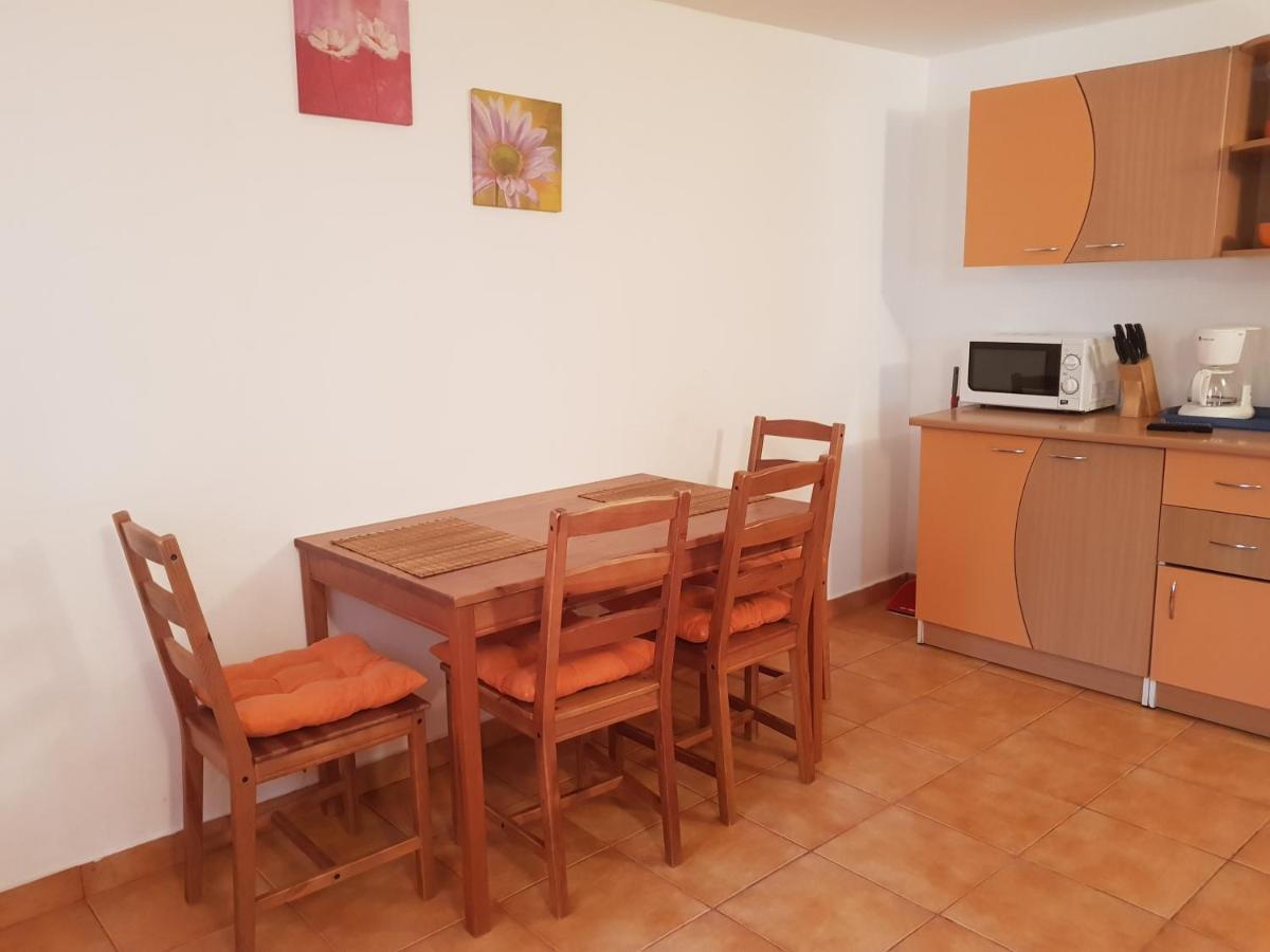 Casutele Intim Villa Costinesti Bagian luar foto