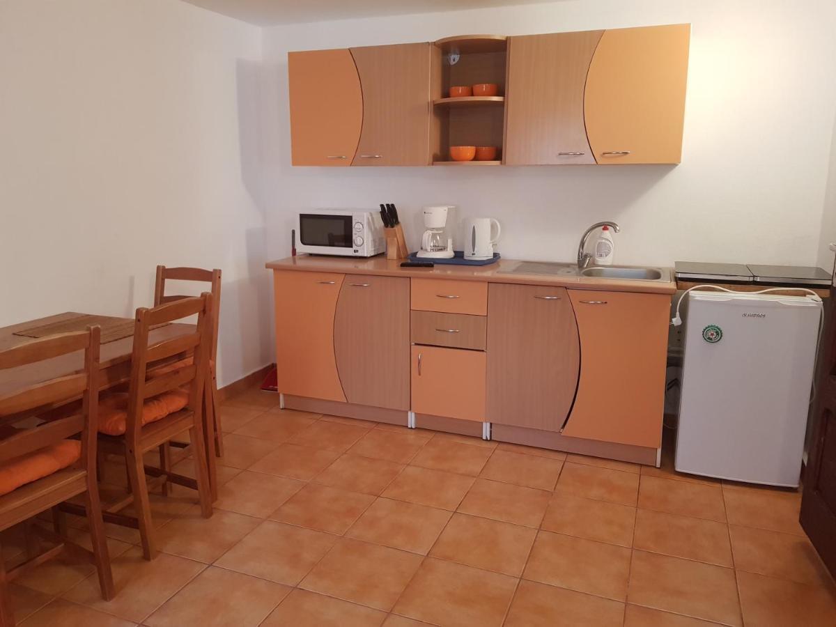 Casutele Intim Villa Costinesti Bagian luar foto