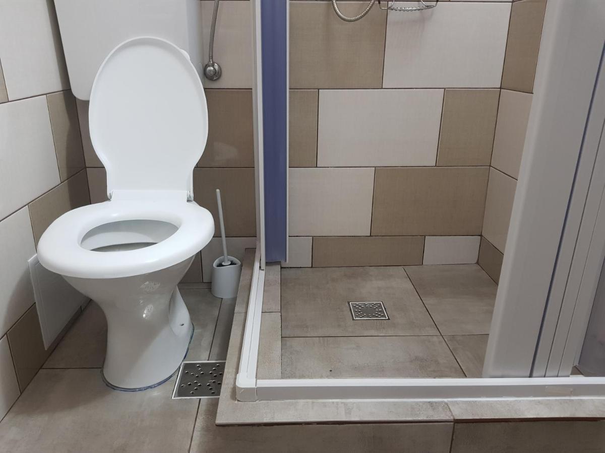 Casutele Intim Villa Costinesti Bagian luar foto